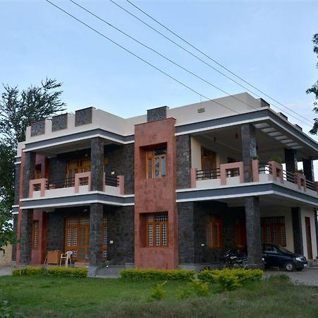 مبيت وإفطار أُودايبور The Royale Country Retreat المظهر الخارجي الصورة