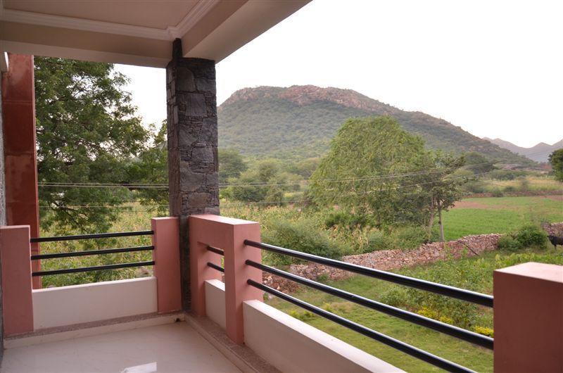 مبيت وإفطار أُودايبور The Royale Country Retreat المظهر الخارجي الصورة